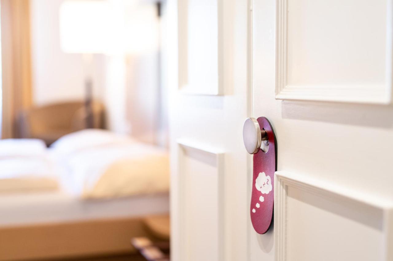 פראונפלד Hotel Zum Goldenen Kreuz מראה חיצוני תמונה