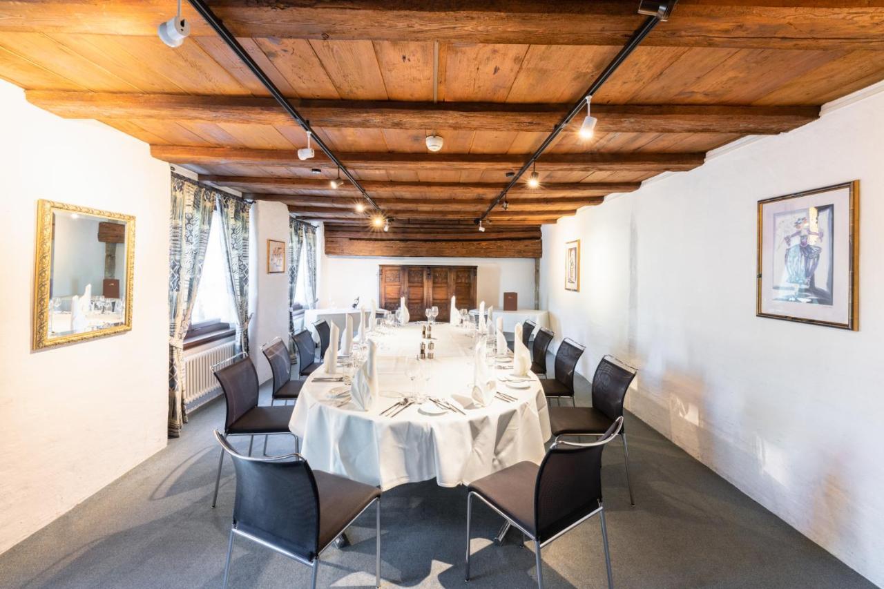 פראונפלד Hotel Zum Goldenen Kreuz מראה חיצוני תמונה
