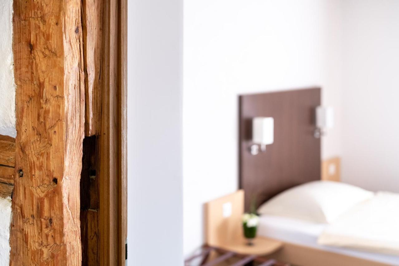 פראונפלד Hotel Zum Goldenen Kreuz מראה חיצוני תמונה