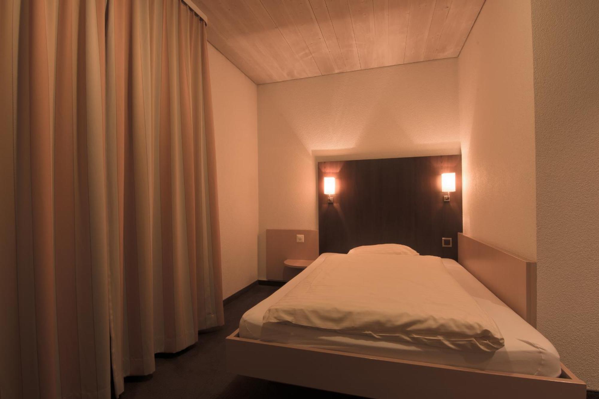 פראונפלד Hotel Zum Goldenen Kreuz חדר תמונה
