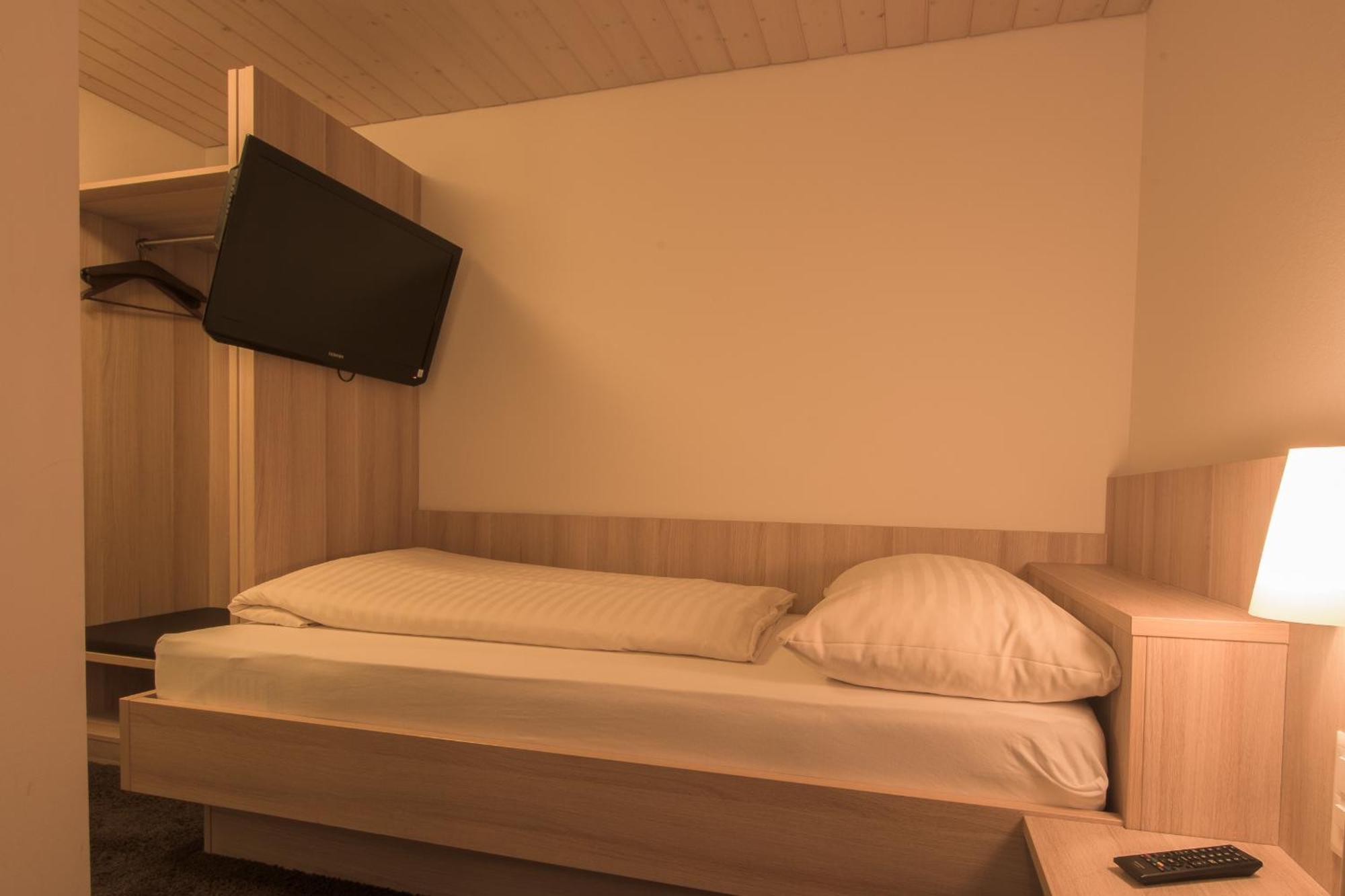 פראונפלד Hotel Zum Goldenen Kreuz חדר תמונה