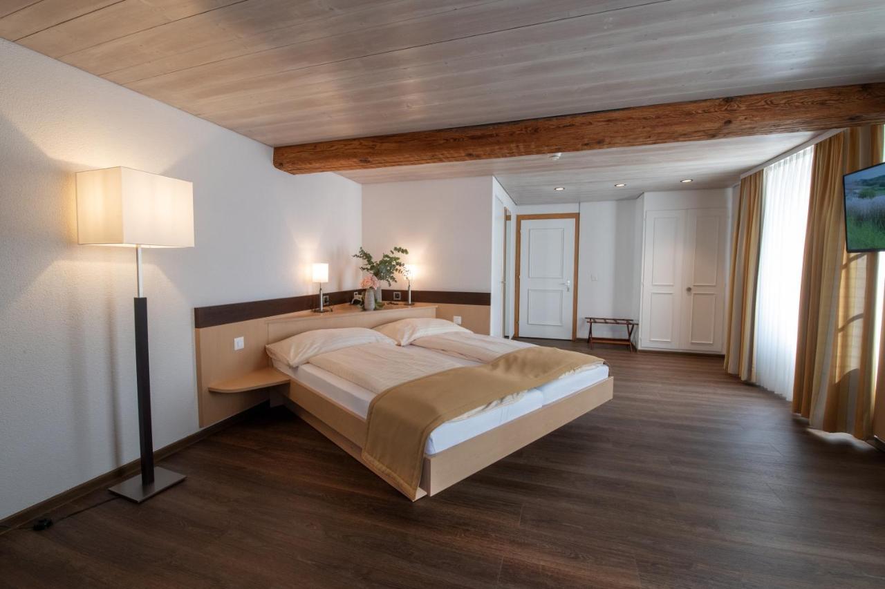 פראונפלד Hotel Zum Goldenen Kreuz מראה חיצוני תמונה